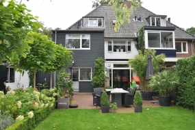 Uitbouw vanaf een afstand